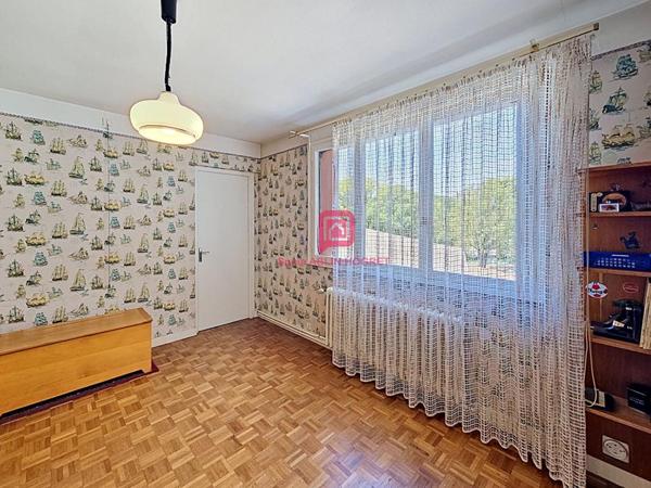 Maison 8 Pièces- 6 chambres