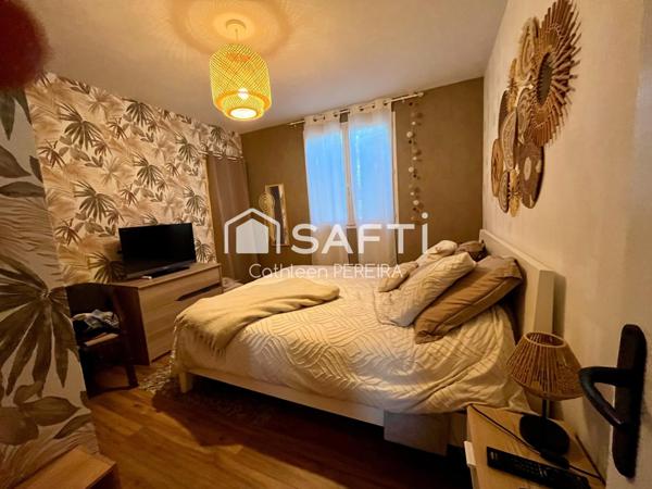 EXCLUSIVITÉ – Maison rénovée avec sous-sol et terrain de 993 m²