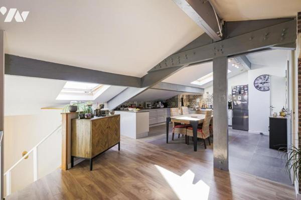 EYBENS : Place de Verdun