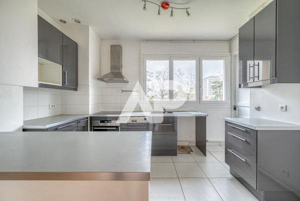 Appartement Nanterre 4 pièces 79 m2, proche Centre-Ville €389 000 ** - Référence 15027