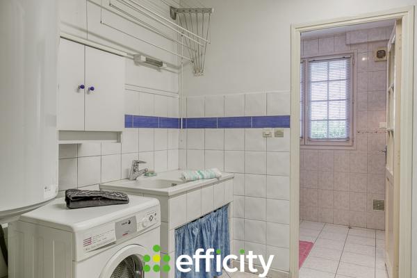 Maison
         7 pièces
        - 180 m² 480 000 € *