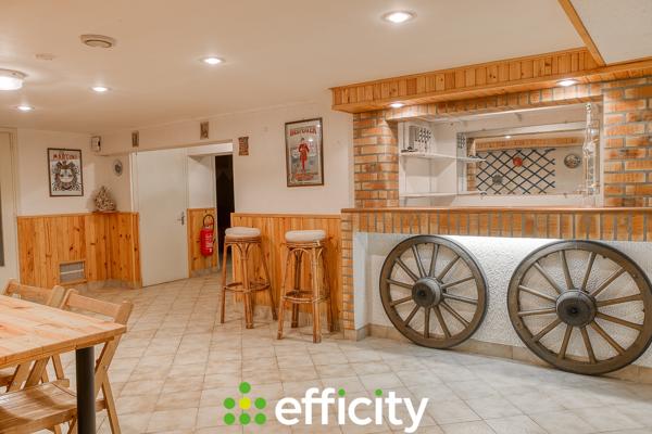 Maison
         7 pièces
        - 180 m² 480 000 € *