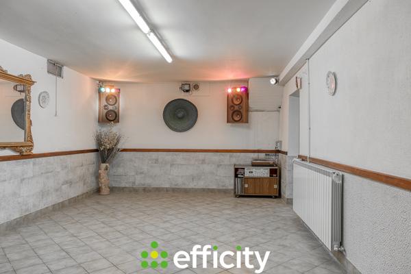 Maison
         7 pièces
        - 180 m² 480 000 € *