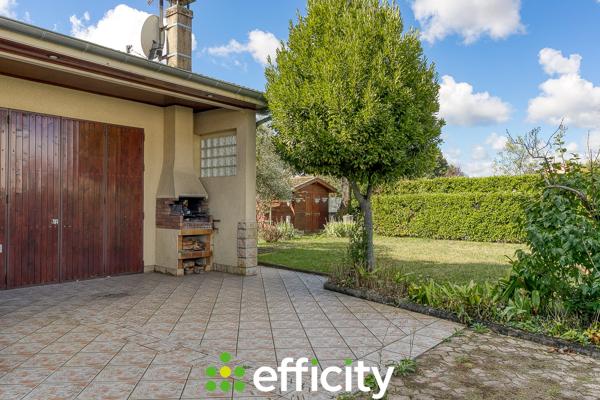 Maison
         7 pièces
        - 180 m² 480 000 € *