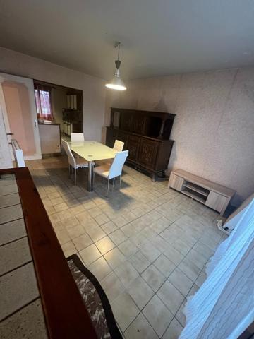 Maison PLAINTEL à rénover, beau potentiel