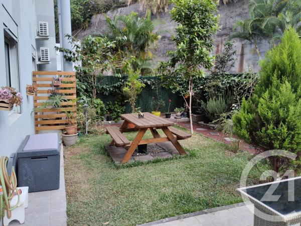 Appartement F2 à vendre  2 pièces - 52,94 m2 ST DENIS - 974