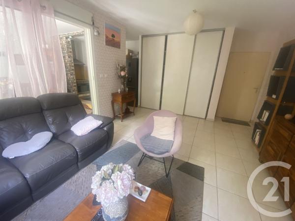 Appartement F2 à vendre  2 pièces - 52,94 m2 ST DENIS - 974