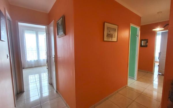 Appartement à vendre    3 pièces • 67,20 m2 Compiègne