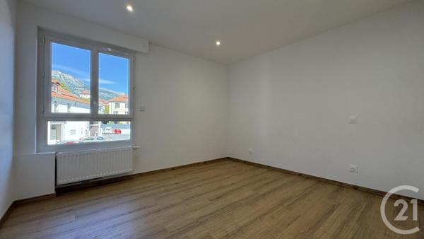 Appartement T4 à vendre  4 pièces - 92,27 m2 GAP - 05