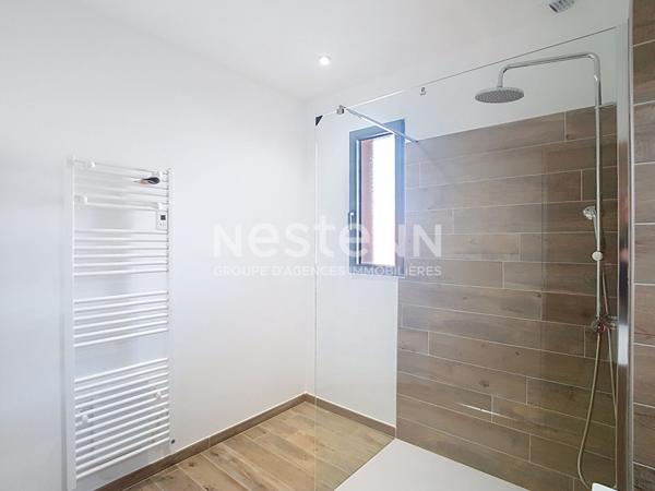 A VENDRE - MAISON CONTEMPORAINE L'ISLE-JOURDAIN CENTRE