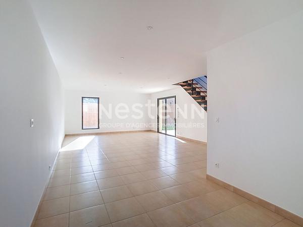 A VENDRE - MAISON CONTEMPORAINE L'ISLE-JOURDAIN CENTRE