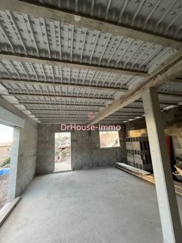 Terrain à vendre 4 pièces de 84 m²