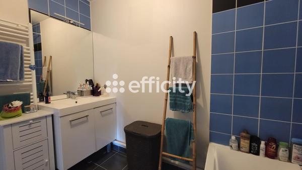 Appartement
         4 pièces
        - 86 m² Exclusivité 289 000 € *