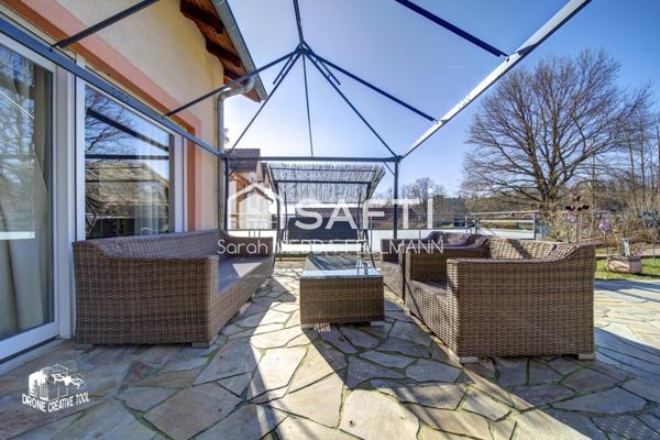 Maison principale + Maison secondaire + Piscine