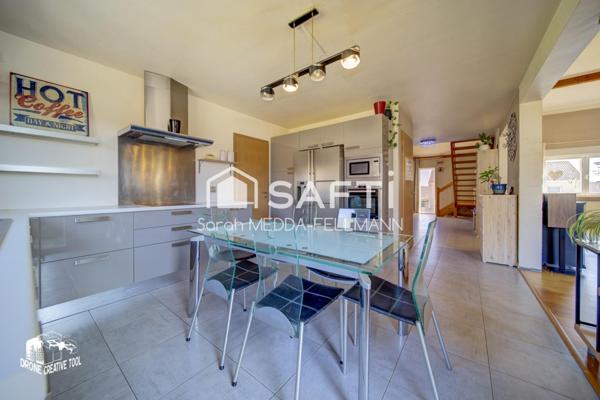 Maison principale + Maison secondaire + Piscine