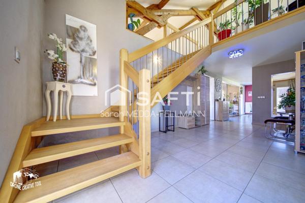 Maison principale + Maison secondaire + Piscine