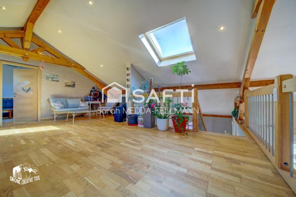 Maison principale + Maison secondaire + Piscine