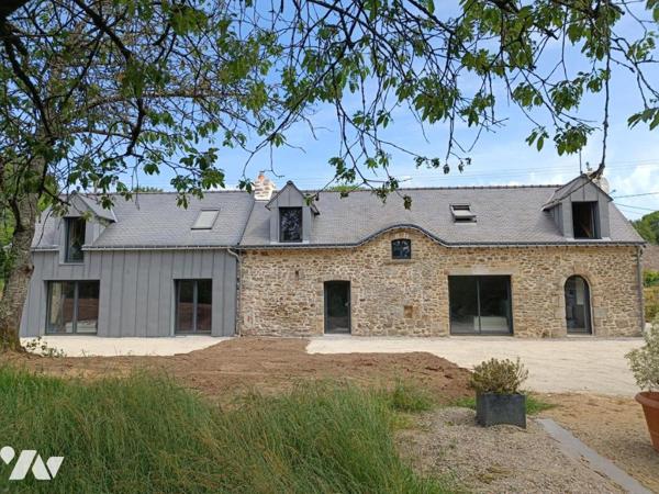 A VENDRE 56 BRECH DEMEURE EN PIERRES DANS BEL ENVIRONNEMENT - NOMBREUSES POSSIBILITES