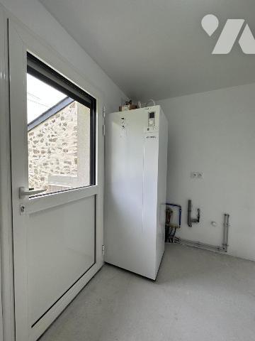 A VENDRE 56 BRECH DEMEURE EN PIERRES DANS BEL ENVIRONNEMENT - NOMBREUSES POSSIBILITES