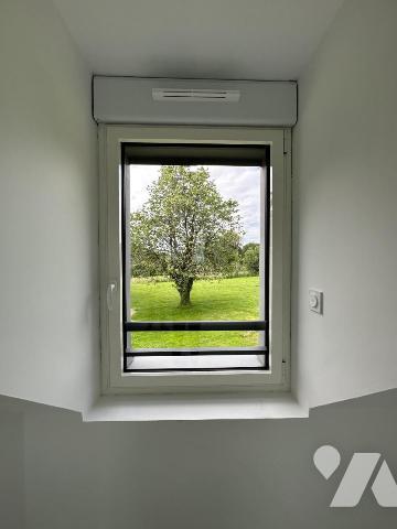 A VENDRE 56 BRECH DEMEURE EN PIERRES DANS BEL ENVIRONNEMENT - NOMBREUSES POSSIBILITES