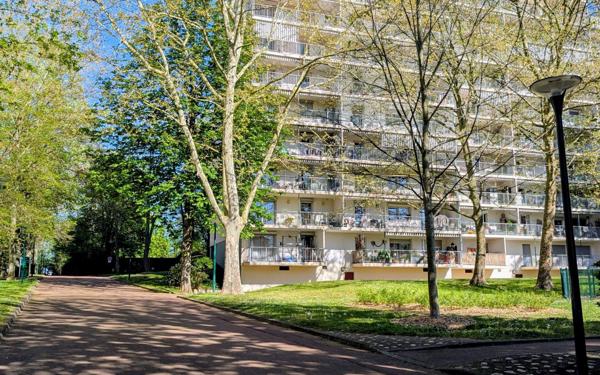 Appartement à vendre    5 pièces • 101,26 m2 Lyon 9