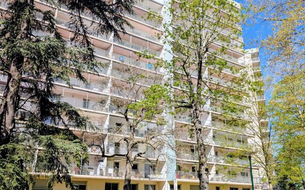 Appartement à vendre    5 pièces • 101,26 m2 Lyon 9