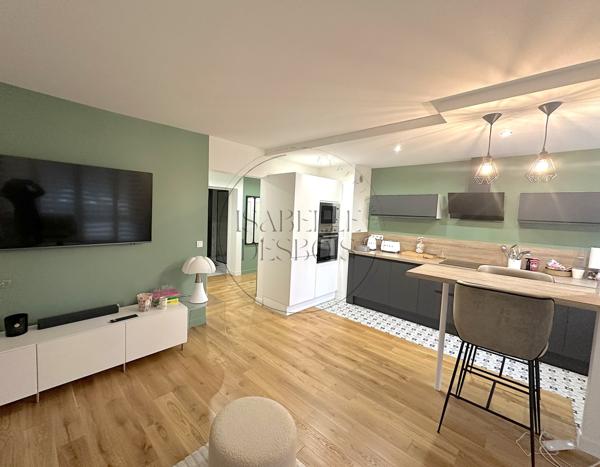 Saint-Germain-en-Laye (78100) - LOUÉ. - Beau F2 rénové dans une résidence verdoyante avec piscine