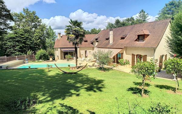 Maison à vendre    9 pièces •  Ussac