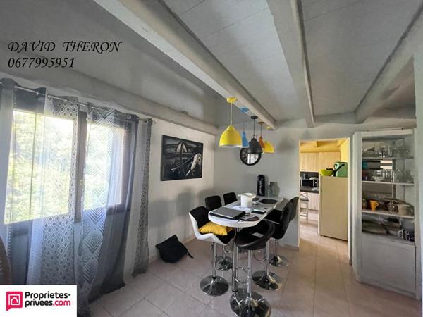 Appartement Ales 4 pièce(s) 87.90 m2 dans une villa