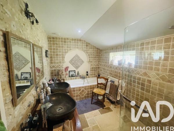 Maison à vendre 16 pièces 330 m² Thenon