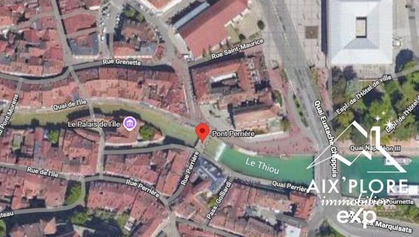 Annecy – Vieille Ville – Rue piétonne ultra passante