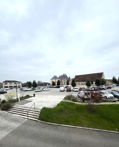 Commerce à vendre à Barbezieux-Saint-Hilaire (16300) - Charente