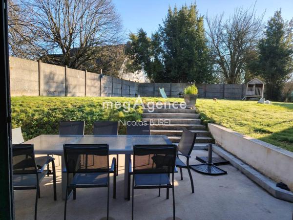 Maison à LA BACONNIERE, 53240 - 6 pièces 140m²