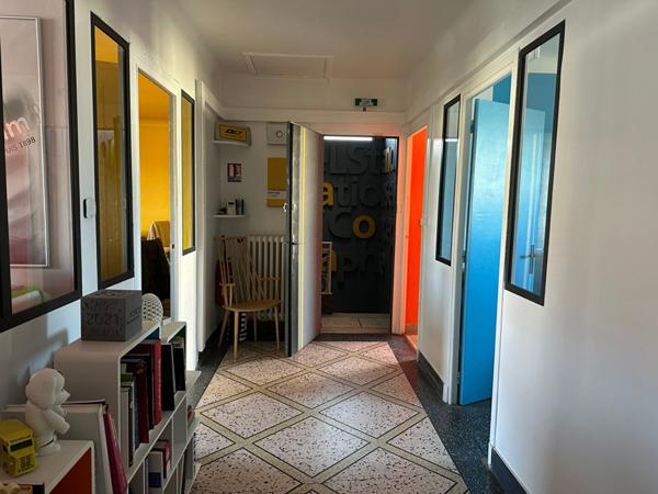 Maison 12 pièce(s) 5 chambre(s) 195 m²