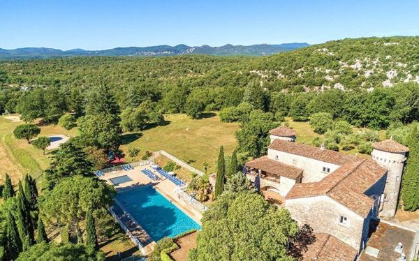 INVESTISSEMENT LOCATIF  BERRIAS ET CASTELJAU - Résidence Vacances Bleues Lou Castel***- 7,29%  de rentabilité