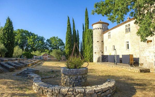 INVESTISSEMENT LOCATIF  BERRIAS ET CASTELJAU - Résidence Vacances Bleues Lou Castel***- 7,29%  de rentabilité