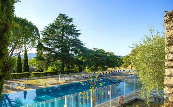 INVESTISSEMENT LOCATIF  BERRIAS ET CASTELJAU - Résidence Vacances Bleues Lou Castel***- 7,29%  de rentabilité