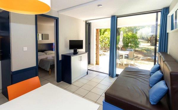 INVESTISSEMENT LOCATIF  BERRIAS ET CASTELJAU - Résidence Vacances Bleues Lou Castel***- 7,29%  de rentabilité