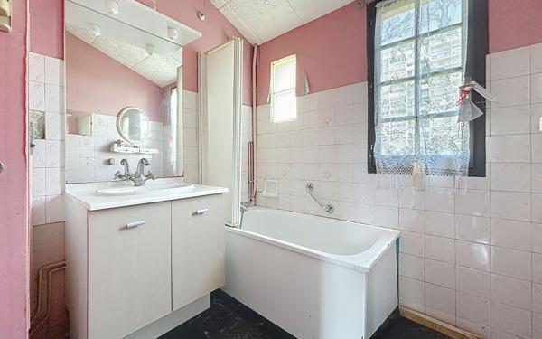 Maison à vendre    5 pièces •  La Rochelle