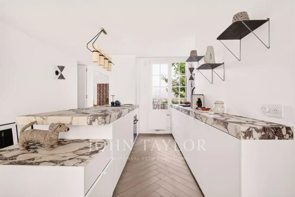 Île Saint-Louis – Appartement traversant – Parfait pied-à-terre