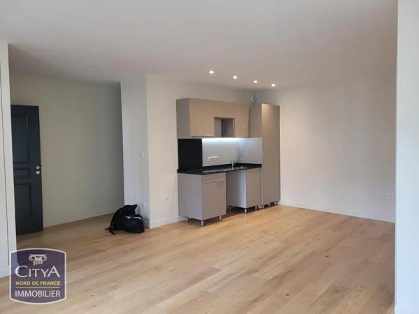 Appartement à louer 3 pièces 70.88m² Valenciennes (59300)