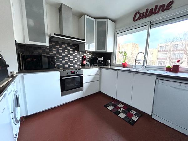 Appartement Poissy 4 pièce(s) 72 m2 €249 000 **  - Référence  9044