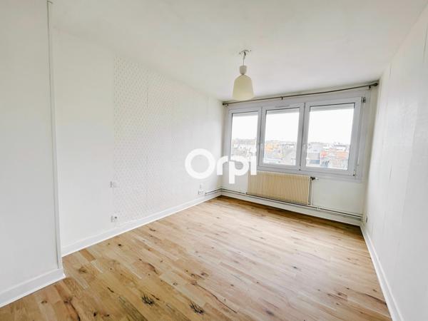 Appartement à louer    5 pièces • 103 m2 Boulogne-sur-Mer