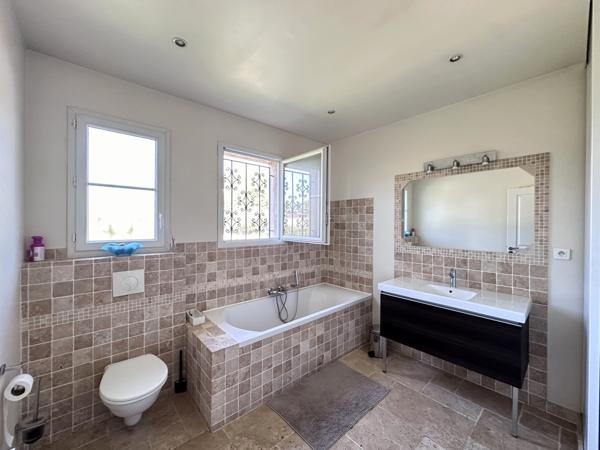 Maison 5 pièces - 142 m² Bien prestige