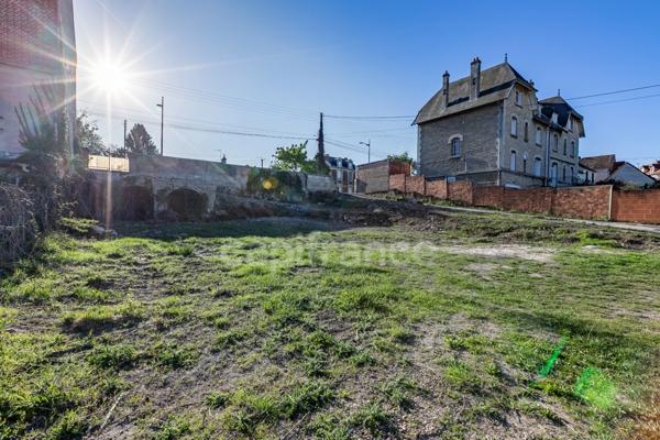 Terrain à bâtir SOISSONS centre (02)