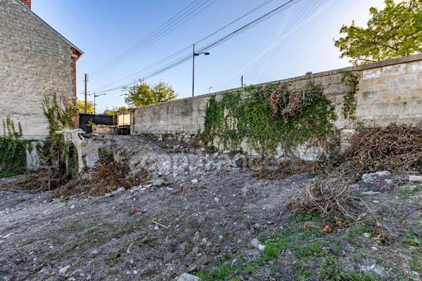 Terrain à bâtir SOISSONS centre (02)