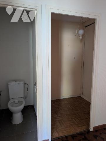 Appartement type T4 transformé en T3  2eme étage