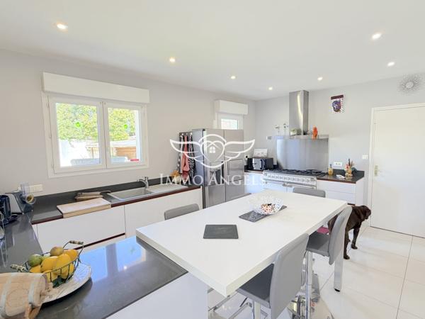 Maison avec studio indépendant