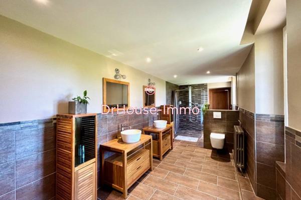 Bien immobilier à vendre 10 pièces de 365 m²