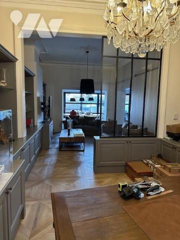 Maison de caractère avec 5 chambres proche commerce et école